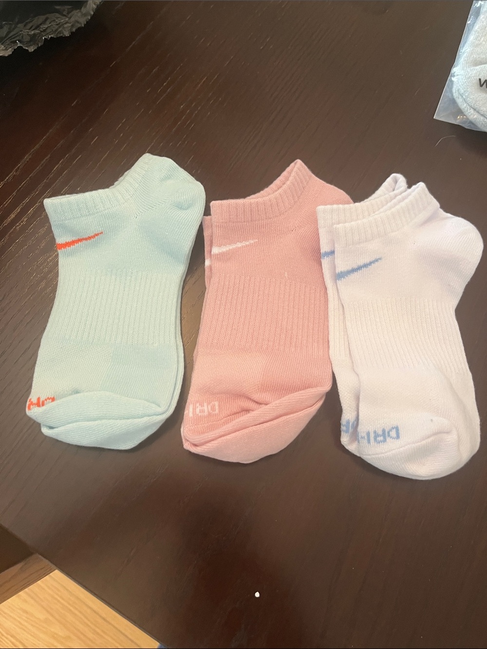 NWOT Nike Low-Cut Athletic Socks - Mint, Pink, White (3-Pack)